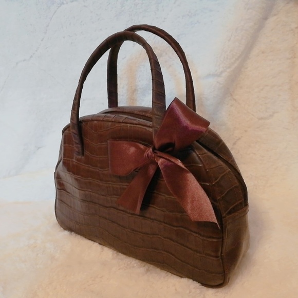 Victoria Secret Crocodile Vintage Leather Handbag - Picture 5 of 7